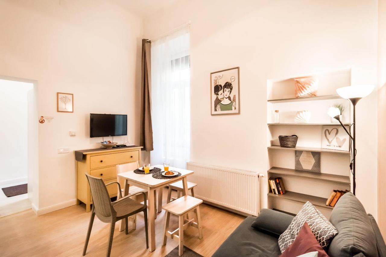 Bpr Paulay Cozy Apartment 1