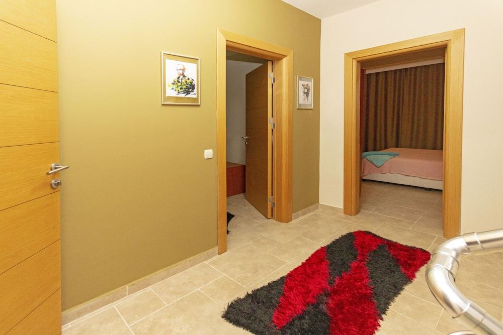 Paradise Town - Art Villa 1