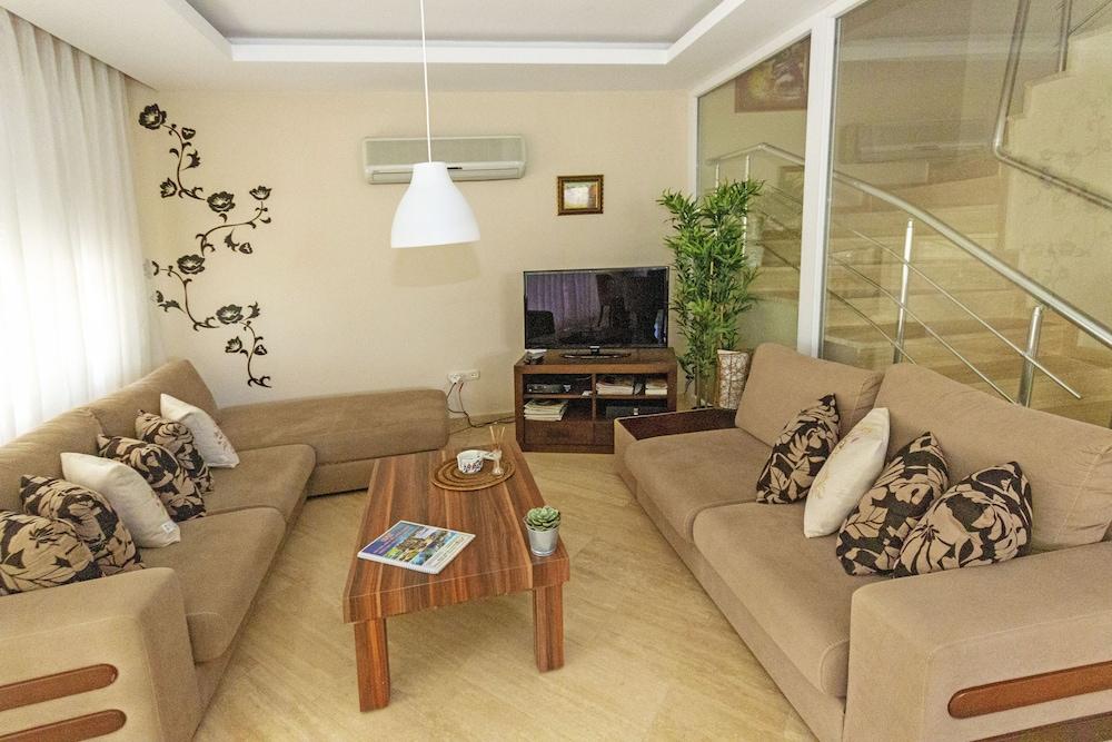 Paradise Town - Villa Marina 1