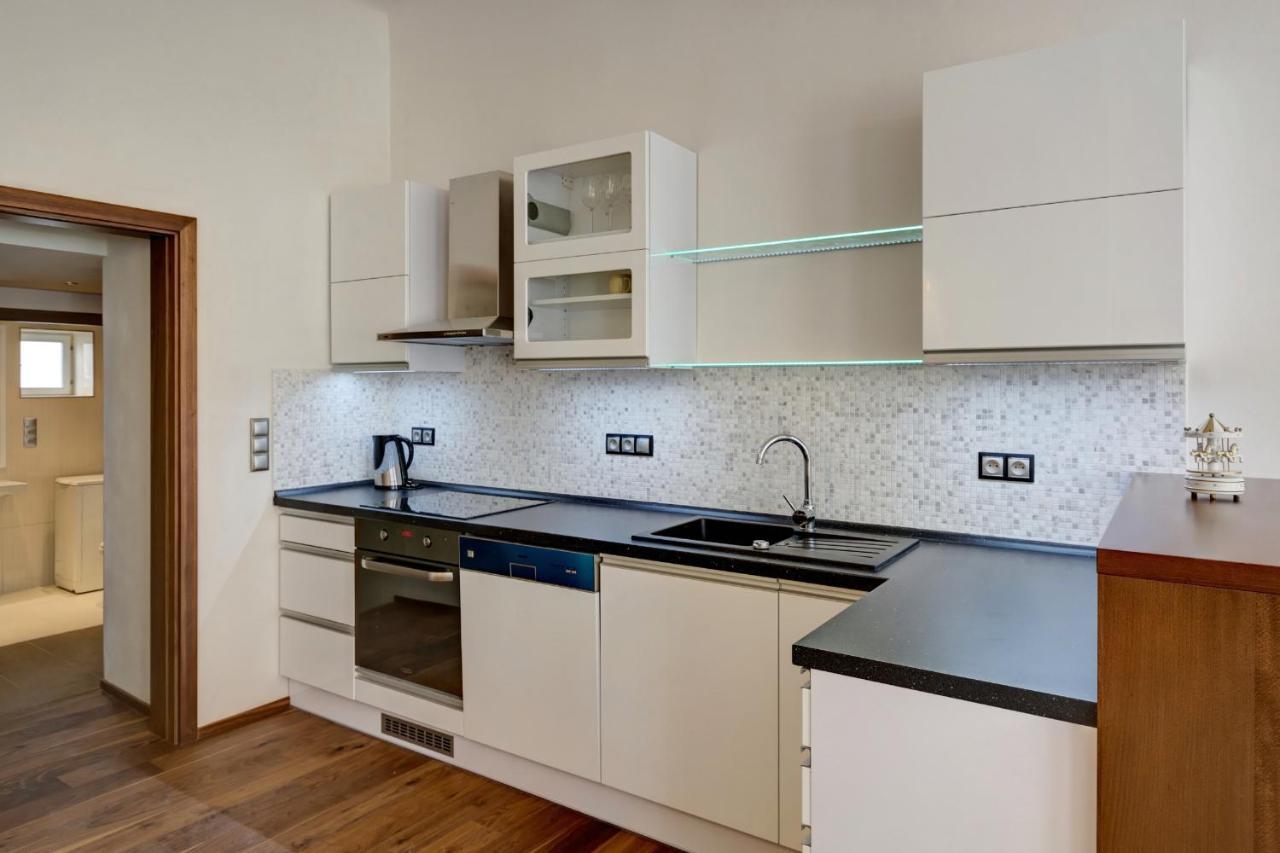 Historic Centre Apartments II 2