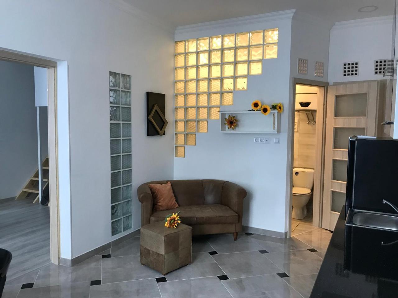 Sunflowers Apartman 2