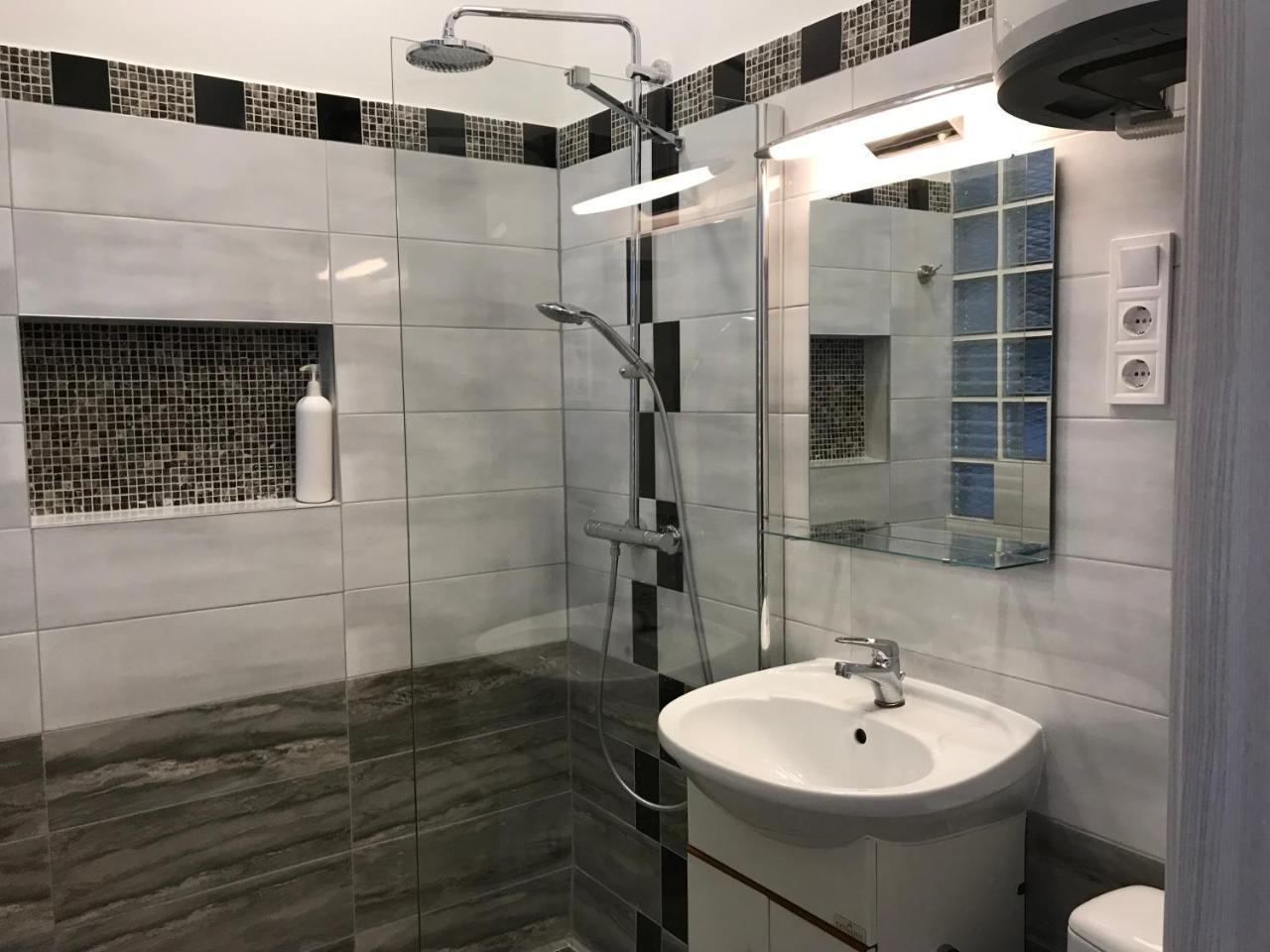 Sunflowers Apartman 1