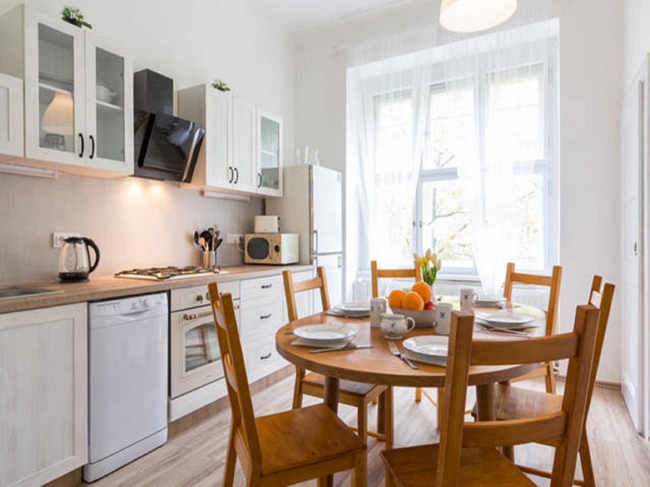 Origin 1920 Prague Apartment