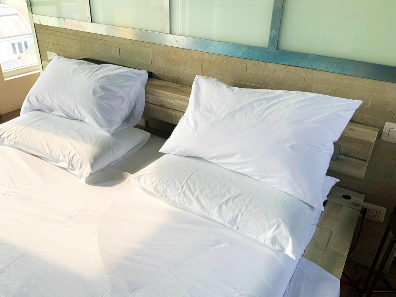 Luxury Studio Unique View Near Main Station (Adults Only) 1