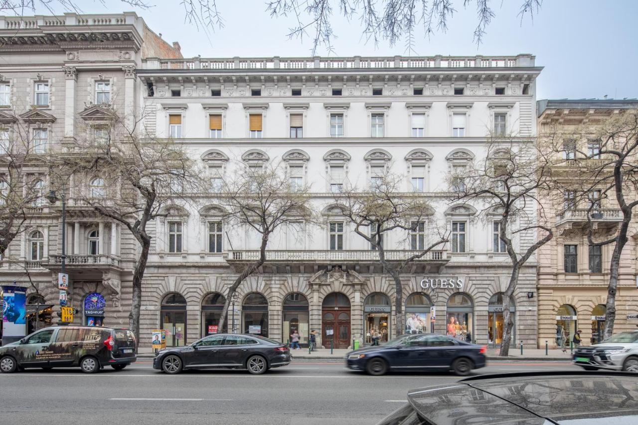 Budapest Marvelous Apartment in Andrassy Boulevard 2