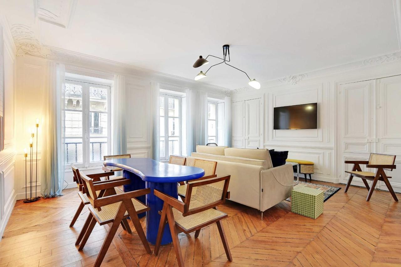 Luxurious Haussmannian Apartment 3br8p Saint Germain