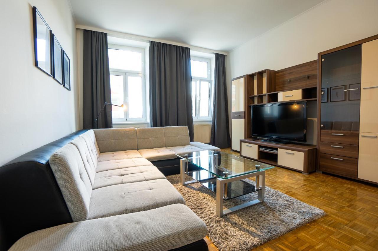 Two Bedrooms Family Nice Apartment