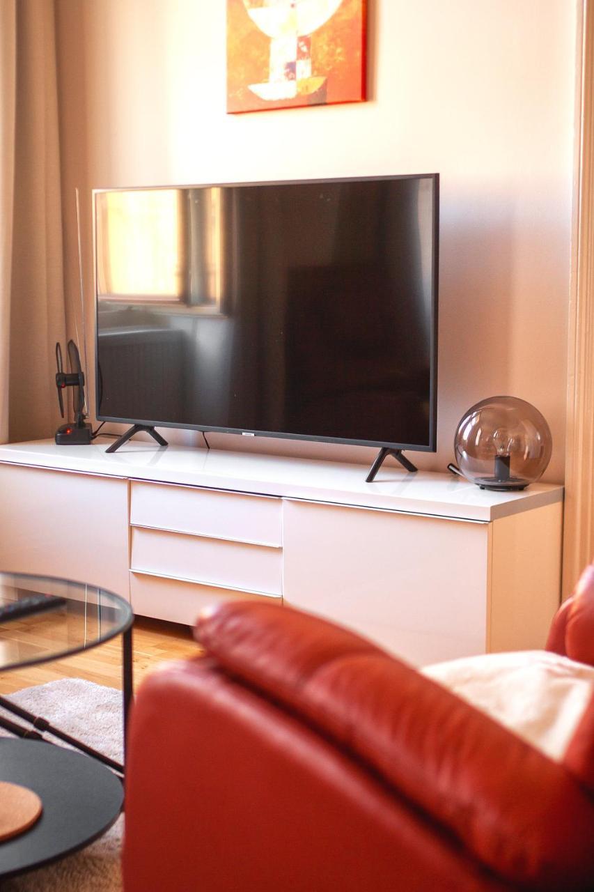 Stylish Big Apartment in the Heart of the Old Town 1