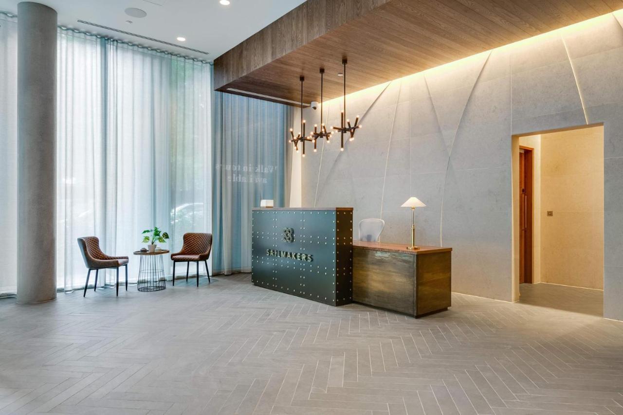 Sailmakers Apartments - Luxury 3 Bedroom Apartment with Comfortable Work Spaces