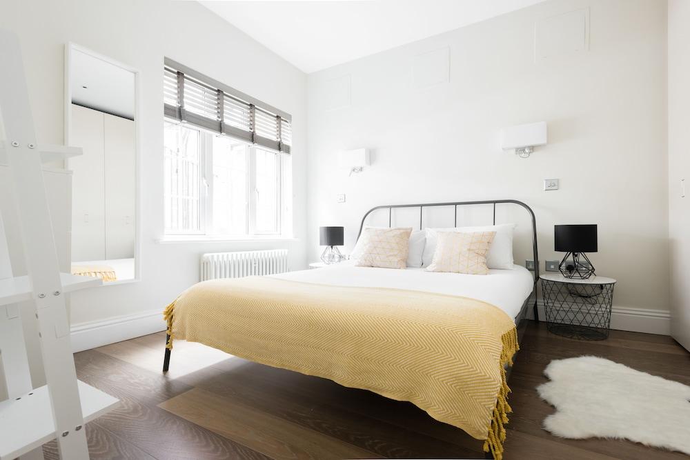 The Soho Hideout  - Modern & Bright 2bdr in Central London 1