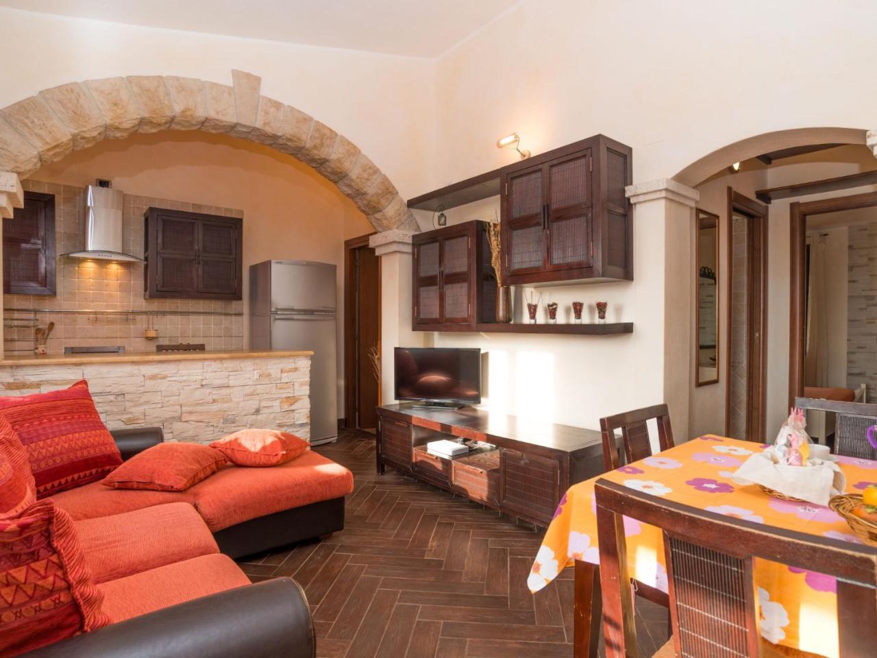 Apartment Appartamento Doria - Rei186 by Interhome 2