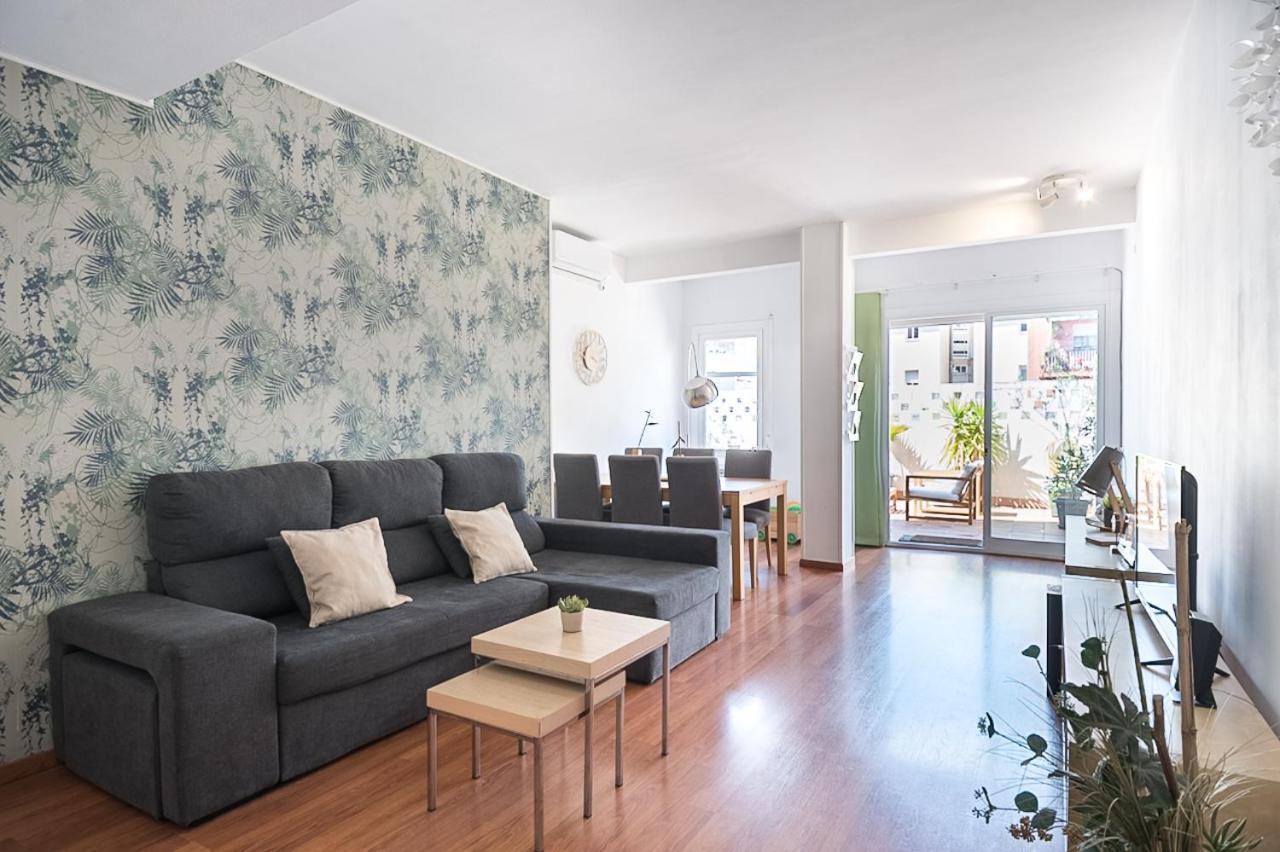 Apartment with Terrace a Step Away From Montjuic