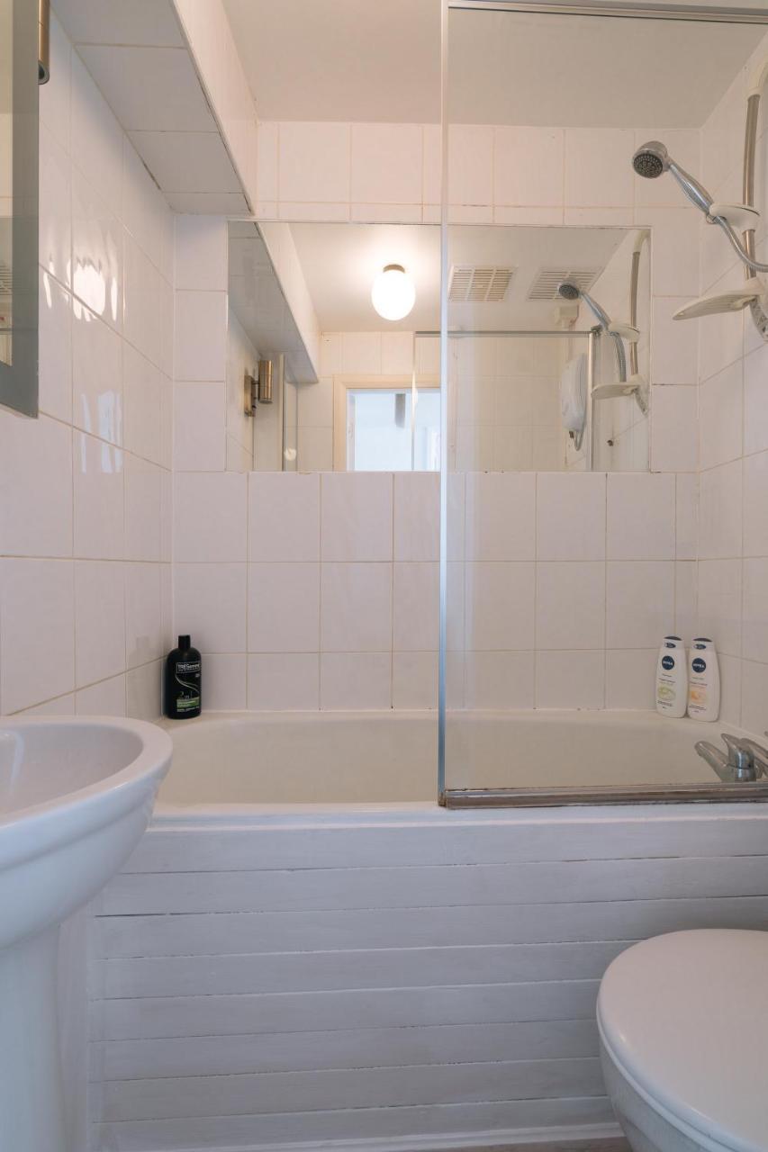 Modern Studio Flat. Central London. Zone 1. 1