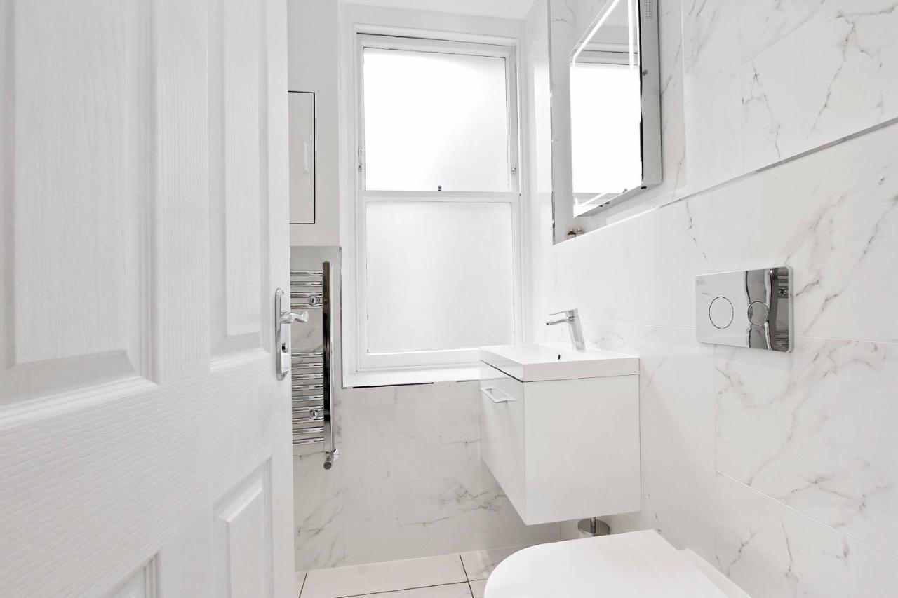 Hyde Park Serviced Rooms 2