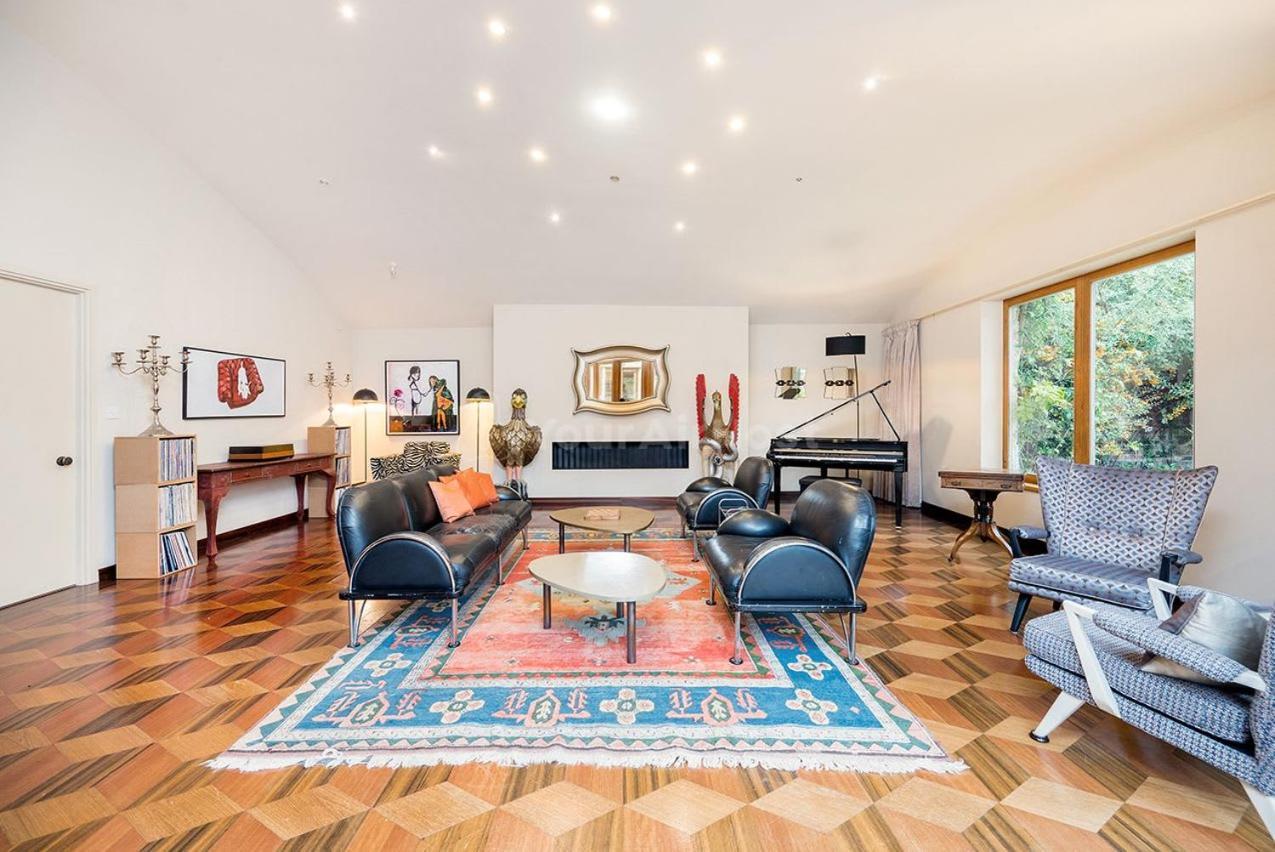 Luxurious 4 Bedroom House in Hither Green Lewisham