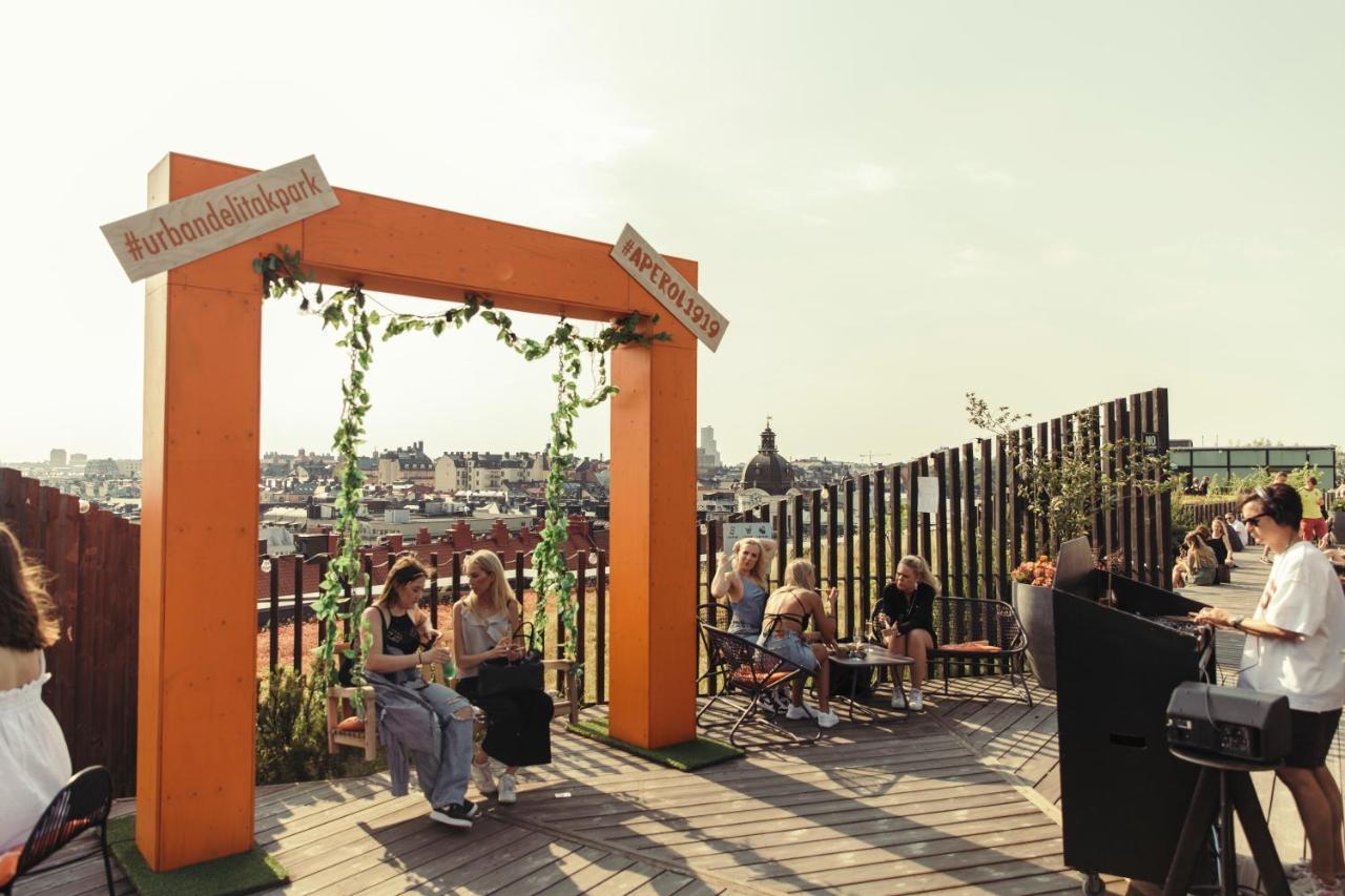 Hotel with Urban Deli