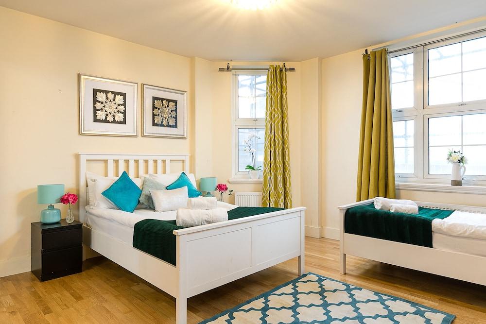 Sussex Gardens Apartments 1