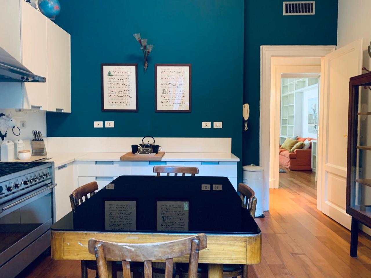 Charming Apartment in the Park 2