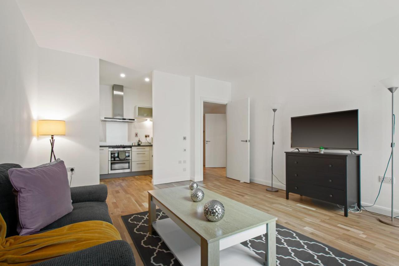 South Quay One Bedroom Apartments Canary Wharf 1