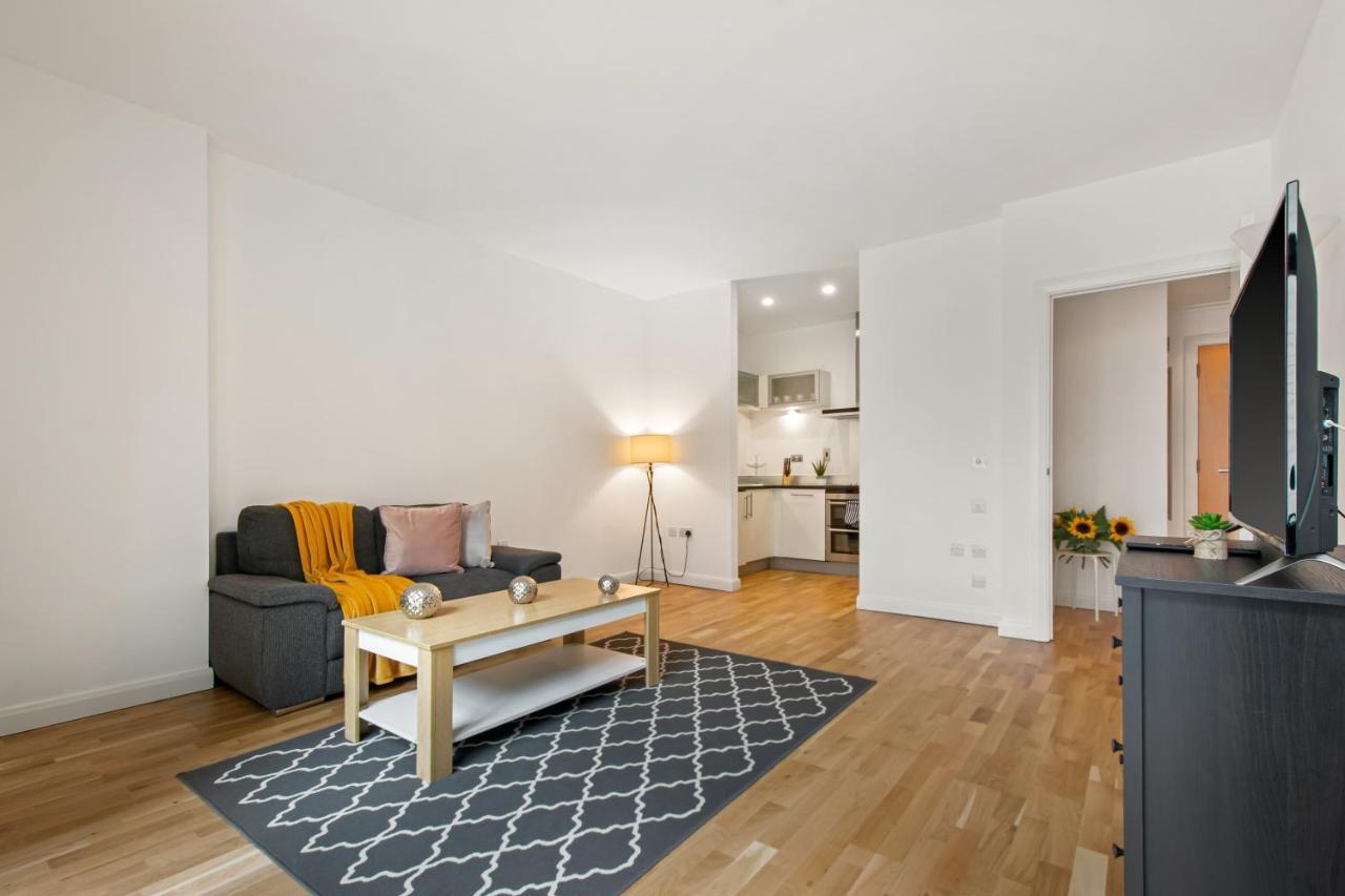 South Quay One Bedroom Apartments Canary Wharf 2