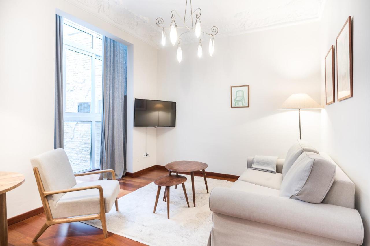 Modernist Apartment in the Best Location