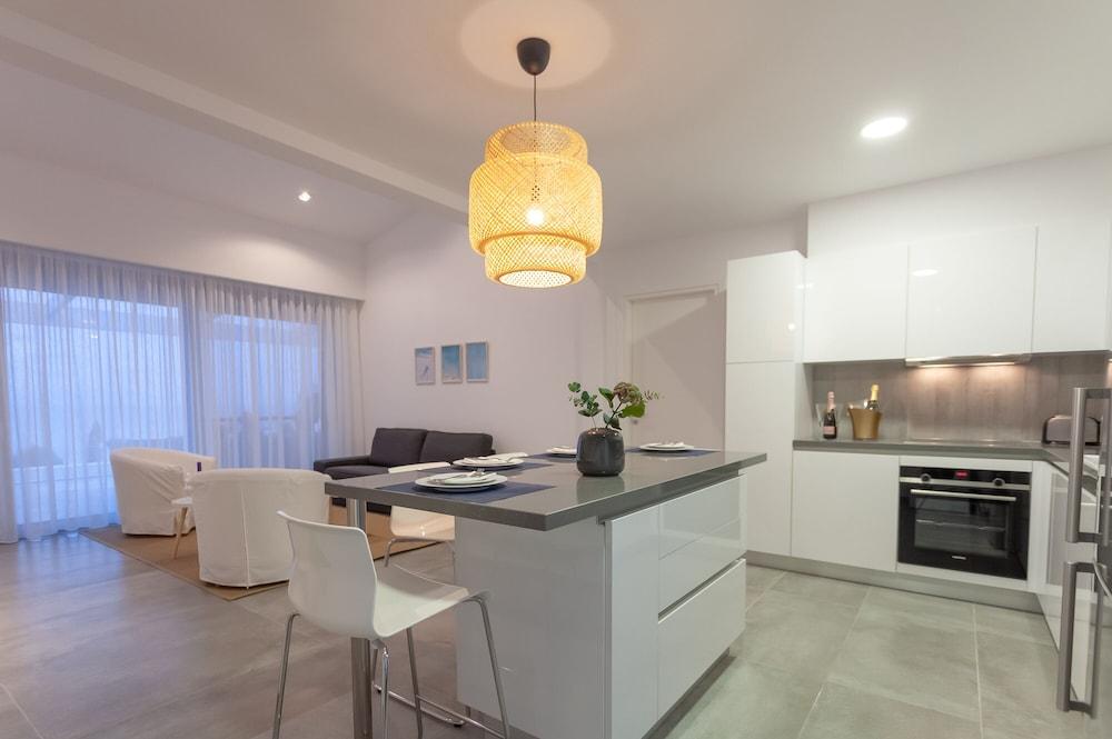 Luxury Sunrise White Villa 1