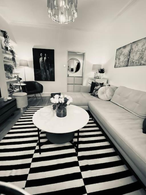 Gorgeous Chic Flat in Paddington, Central London 1