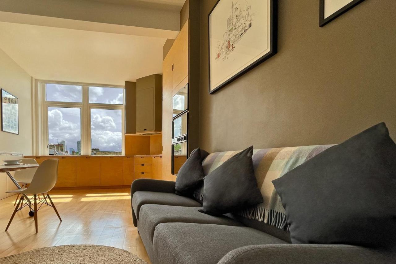 Quirky And Modern Clerkenwell Apartment