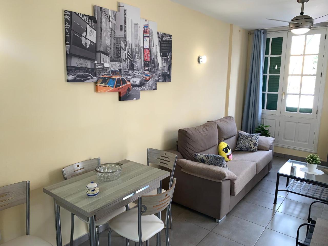 Cozy Apartment Playa las Vistas. Free Wifi. 1