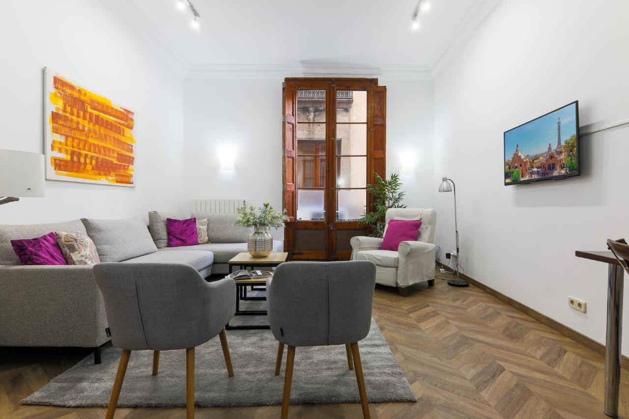 Great Spacious Apartment in the Gothic Quarter 1