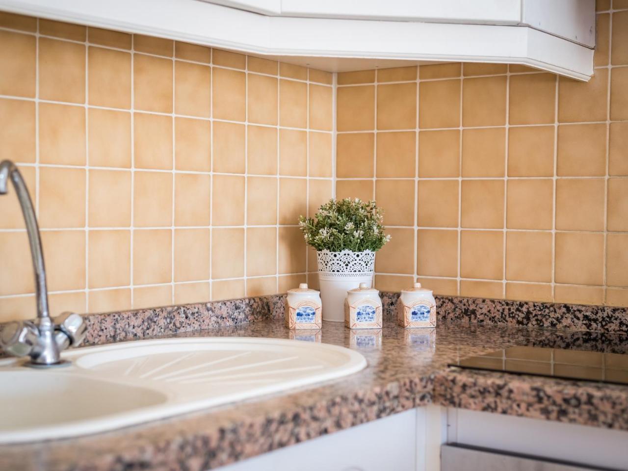 10e Country Club Accommodation Pool! 2