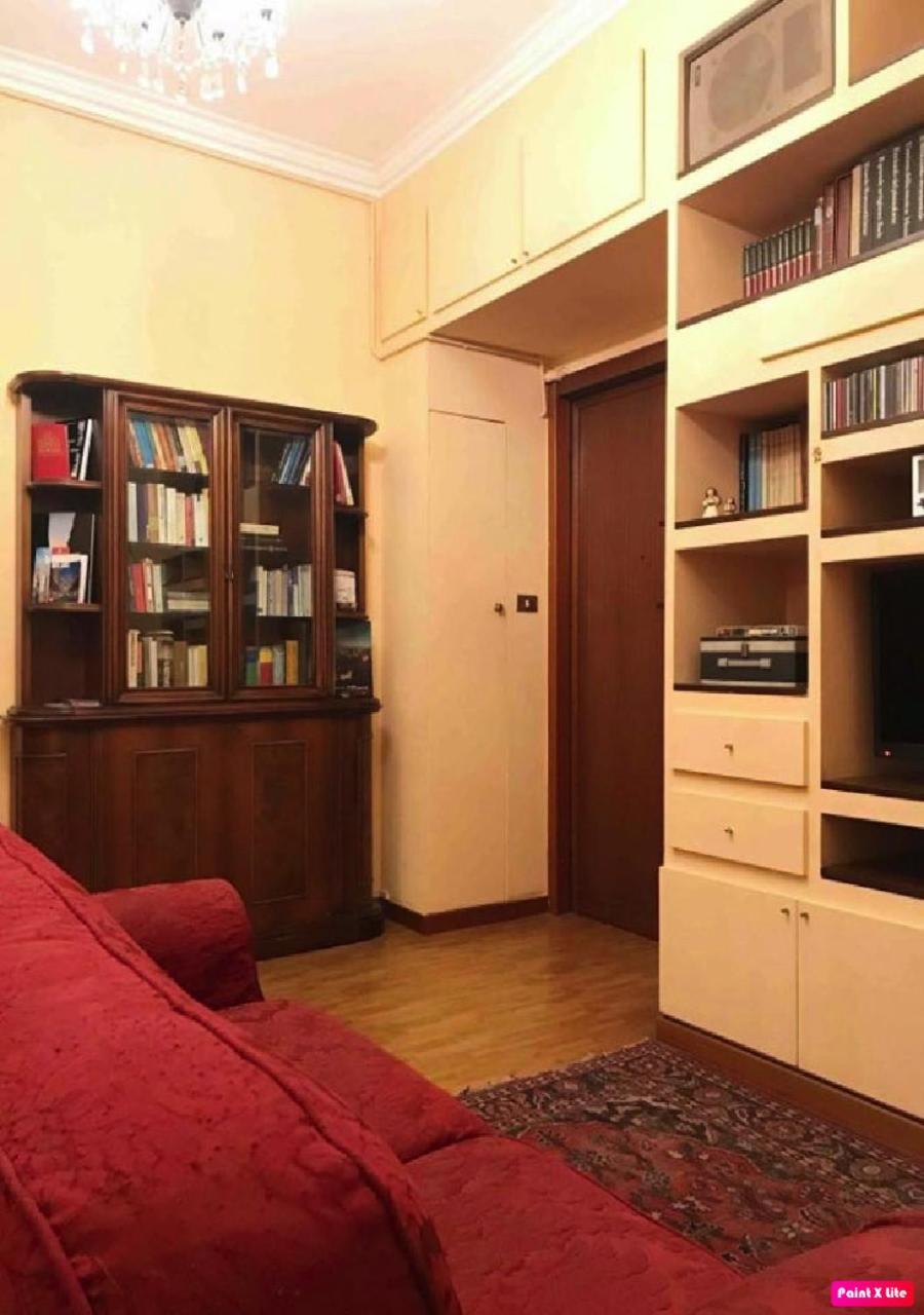 [Duomo Walking Distance] Elegant Flat with View 2