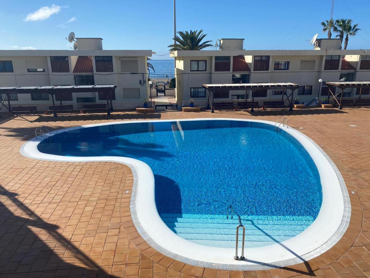 En Playa las Vistas. Veramar. Free Parking, Pool! 1