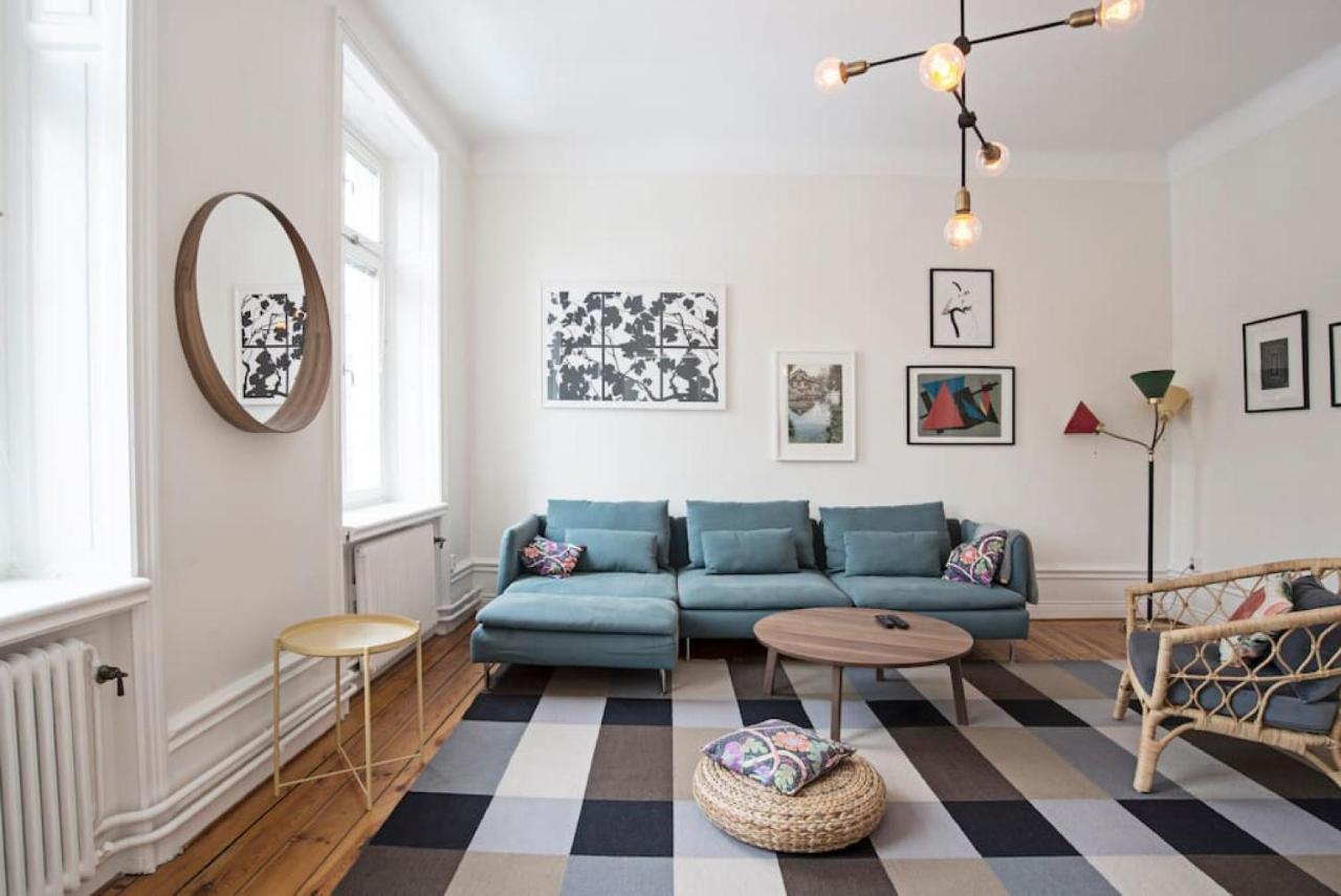 Elegant And Light 3 Room Apartment in Sofo 97sqm 1