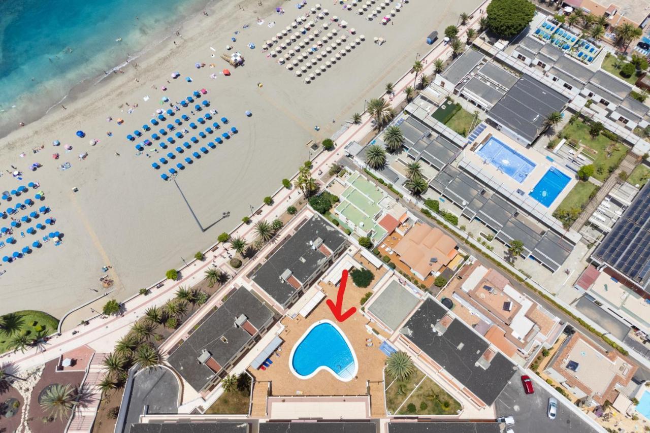 Close To Playa las Vistas with Pool And Parking 1