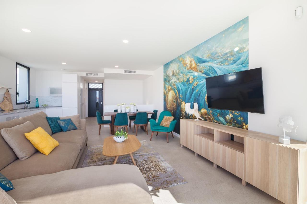 200m New a Villa with Private, Heated Pool And Amazing Ocean View 2