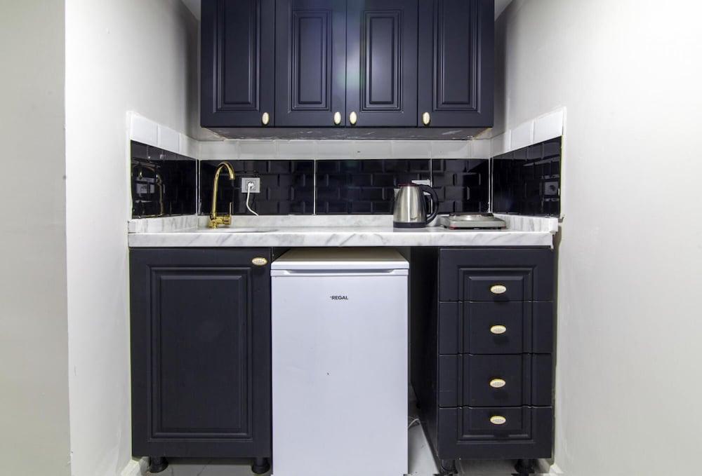 Modern Flat in the Heart of Beyoglu 2