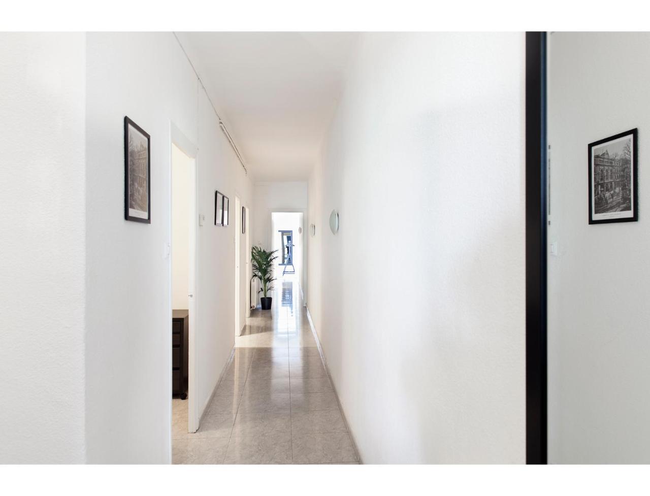 Central Stylish Eixample - Casa Antonio by Myrentalhost 2