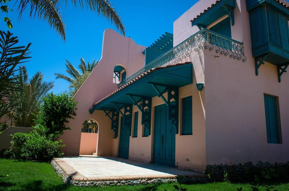 Zahabia Hotel And Beach Resort