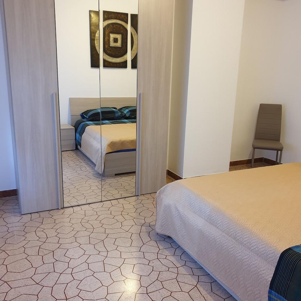 Appartamenti Viale Italia 1