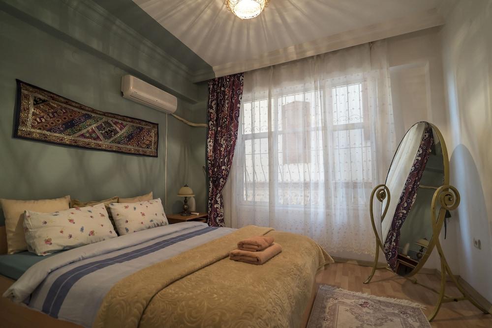 Hemdem_Old Town Flat Near the Sea And Harbour