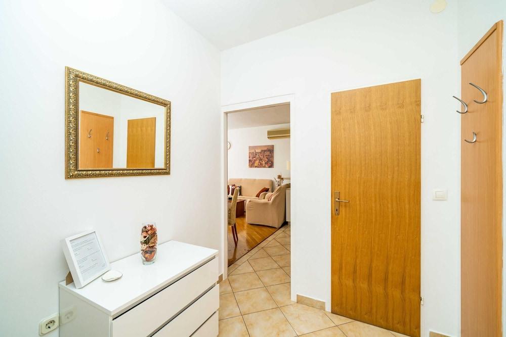 Down Town Apartments