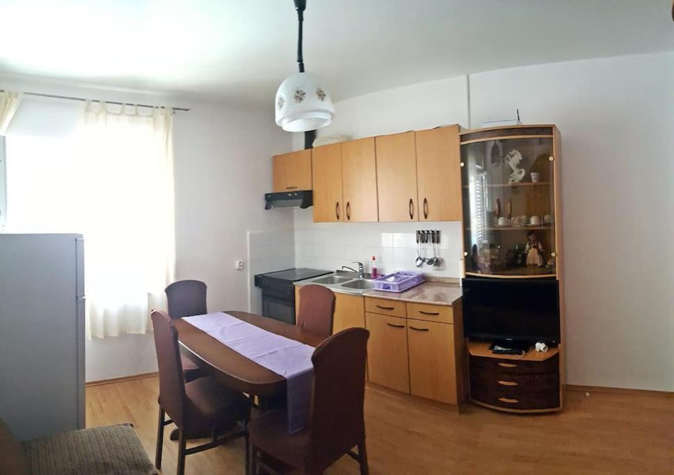 Cozy Apartment Skalini 1