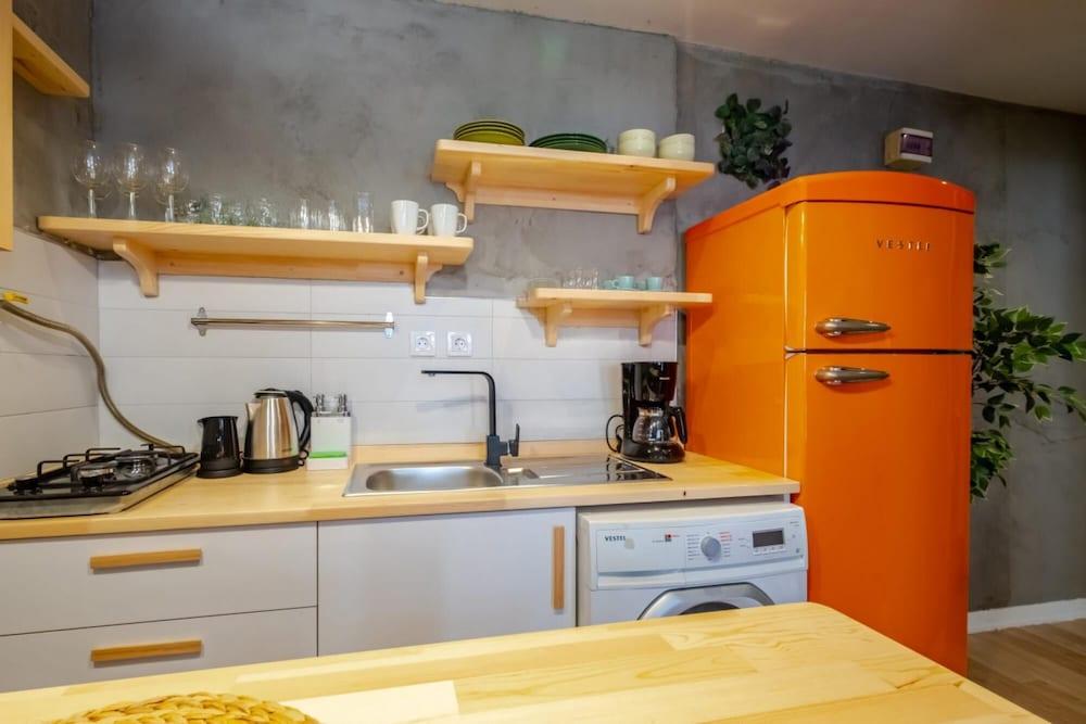 Pleasant Flat Near Taksim Square in Beyoglu 2