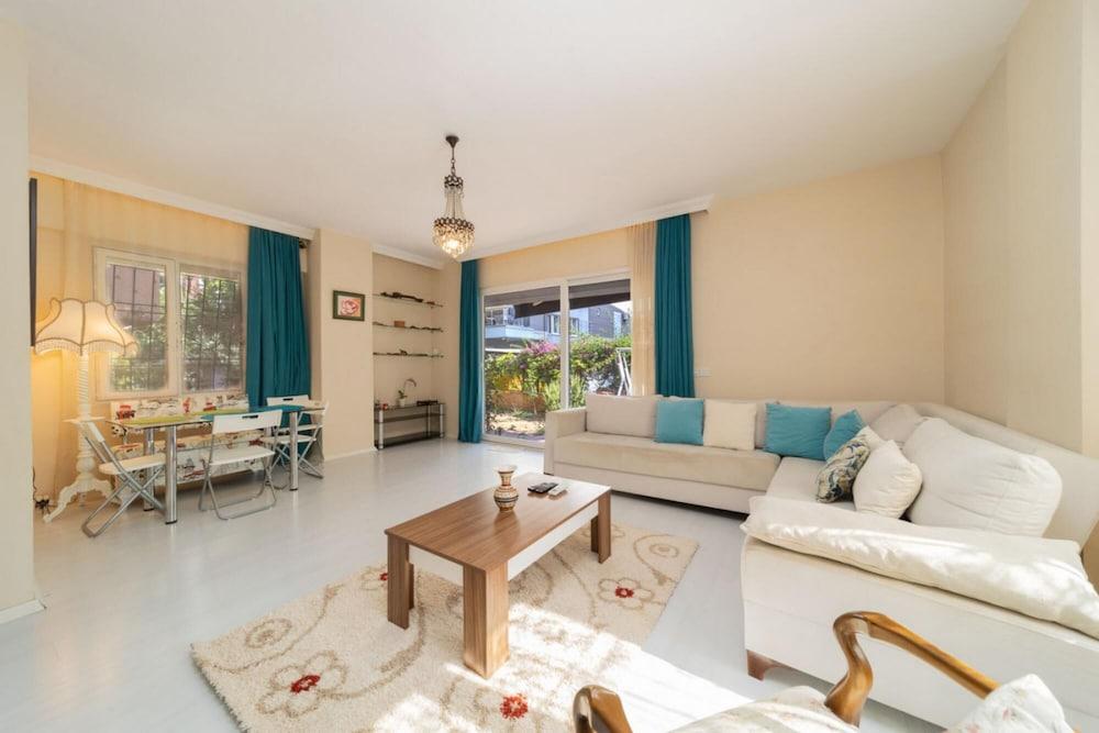 Flat with Backyard 600 M To Duden Waterfalls 2