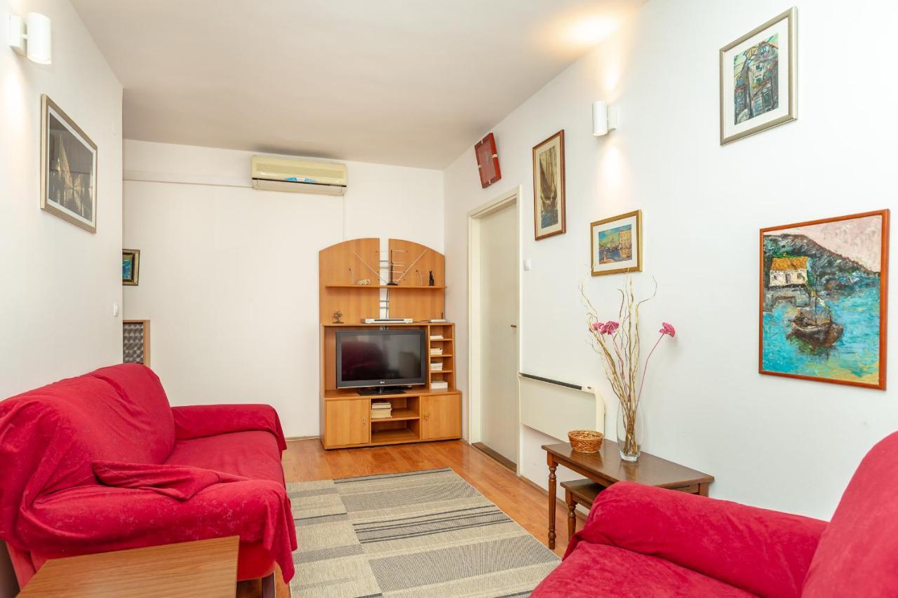 Apartment Relax – 1.4km From the Old Town 2