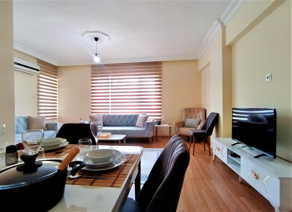 Commodious Flat Near Seaside in Antalya Konyaalti 2