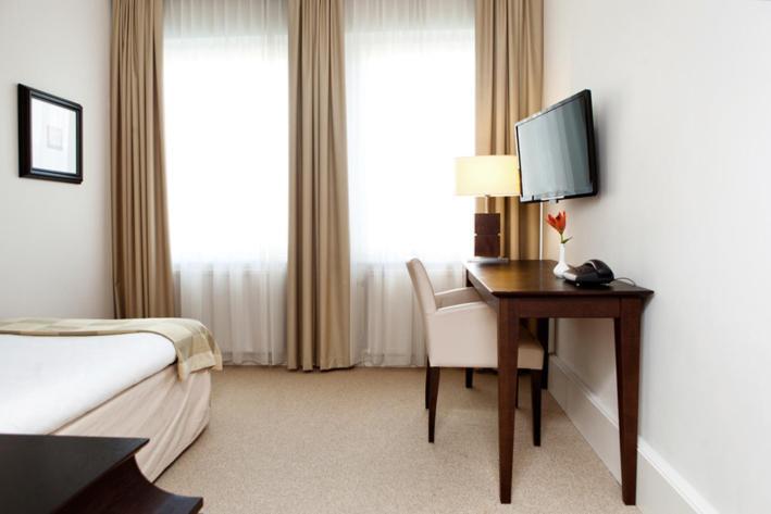 Elite Palace Hotel 1