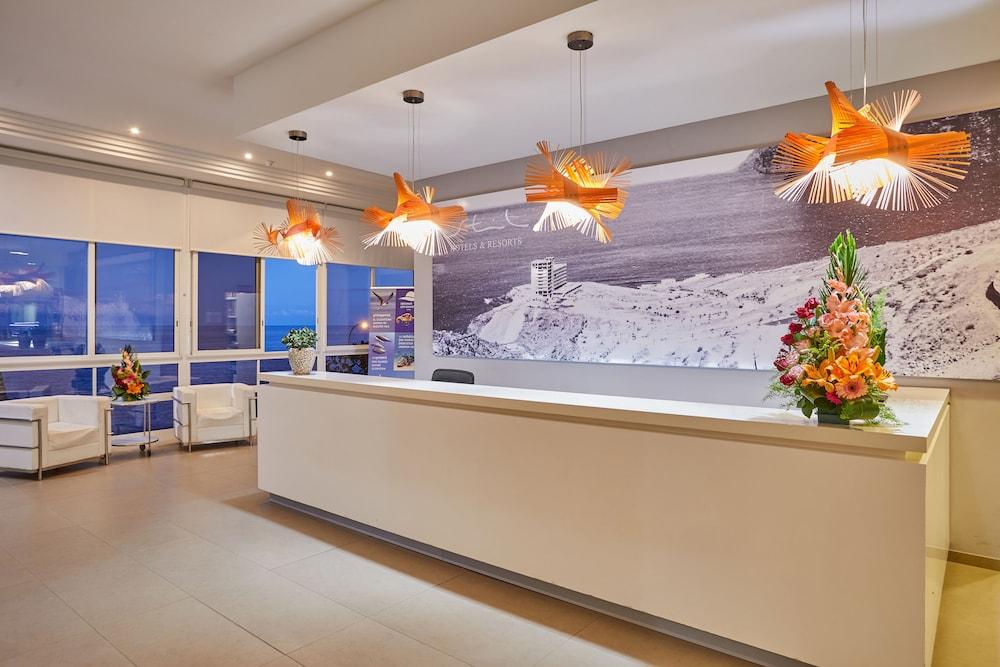 Tui Blue Los Gigantes (Adults only) 1