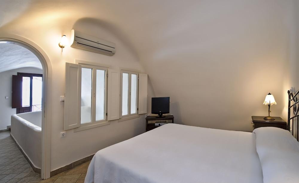 Mirabo Luxury Villas (Adults only) 2